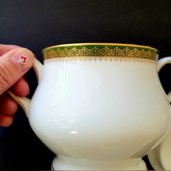 Vintage Wedgewood Chester Covered Sugar bowl, Fine Bone China, Made in England - Picture 5 of 9